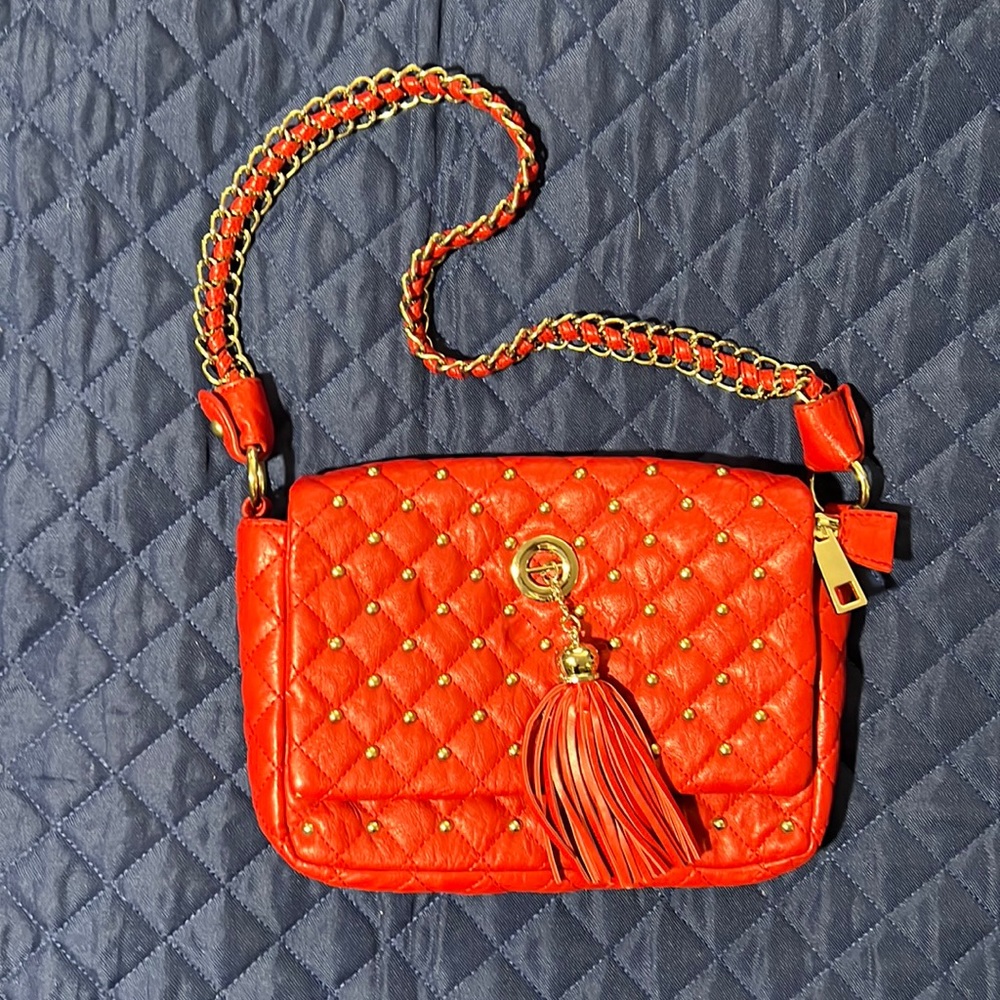 LIKE NEW! Bebe Quilted Leather with Gold Accents